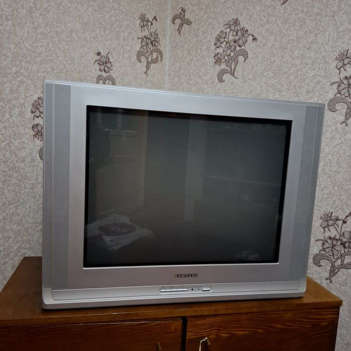 Продам телевизор