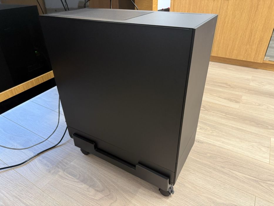 RTX 5070 / Ryzen 7 7700 / 32GB DDR5 / 1TB NVMe - Геймърски компютър