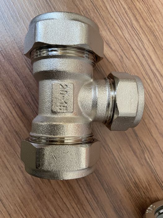 Продам муфта 3 шт, тройник 1 шт