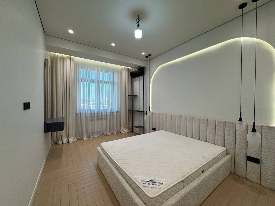 ЖК Parisien 4/7/8   Мукими, Новостройка Golden House