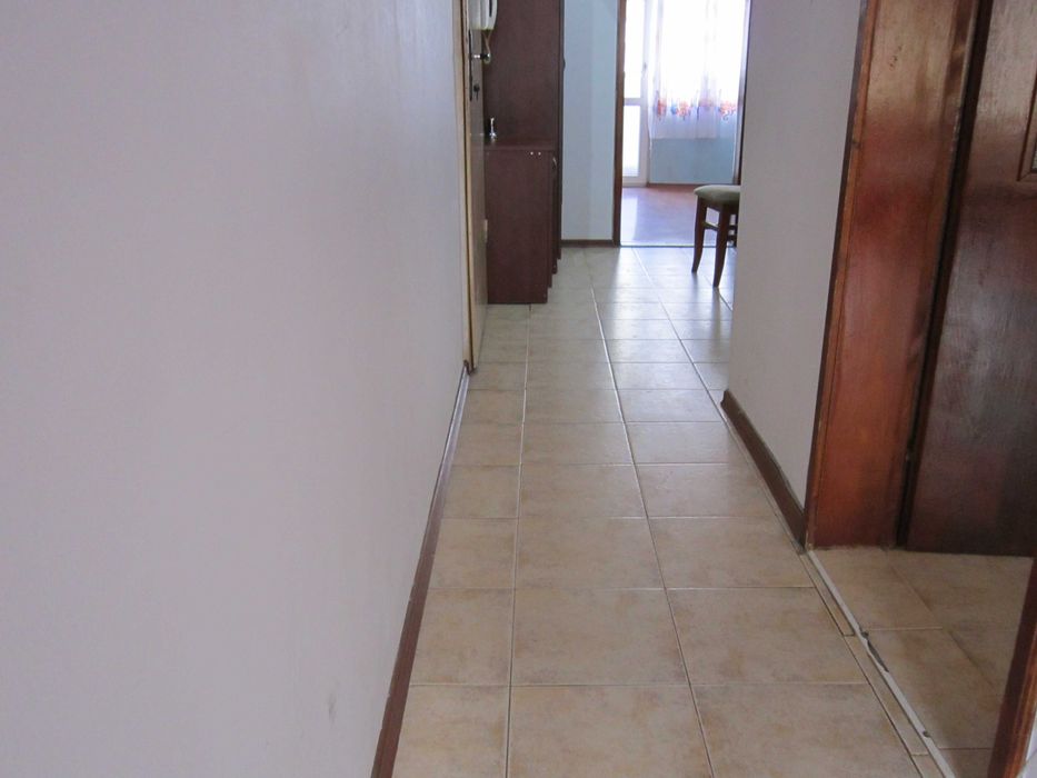 Дава се под наем Тристаен апартамент в Бургас, Възраждане - 90 кв.м за 175 € - Снимка #9