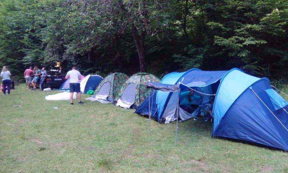 Палатка 3,6,8 местни Качествена,с преддверие. "Pro Action"-3 местна