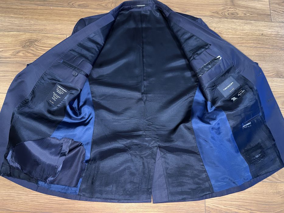 Мъжки костюми Teodor и Andrews