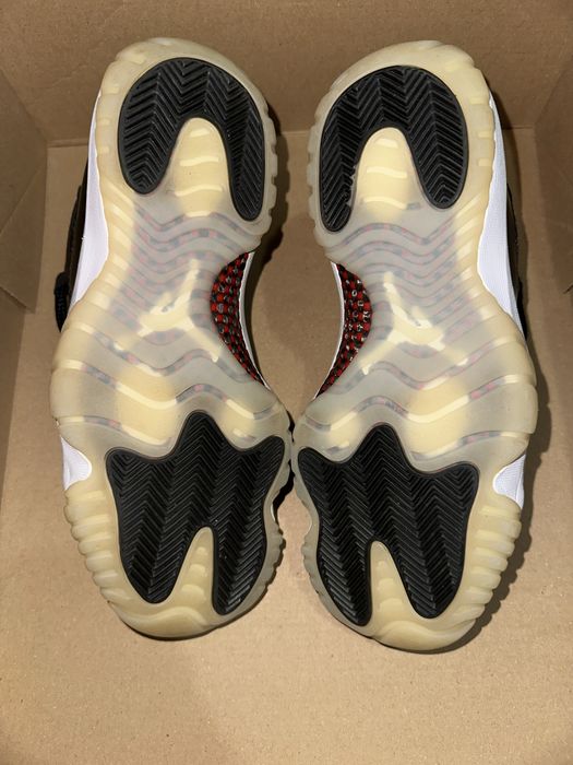 Adidasi jordan 11 retro