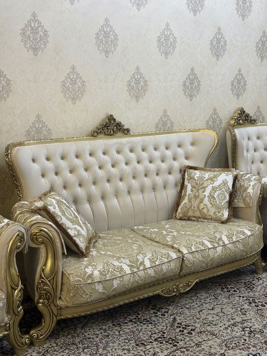 Продается комплект! Диван + 2 кресла