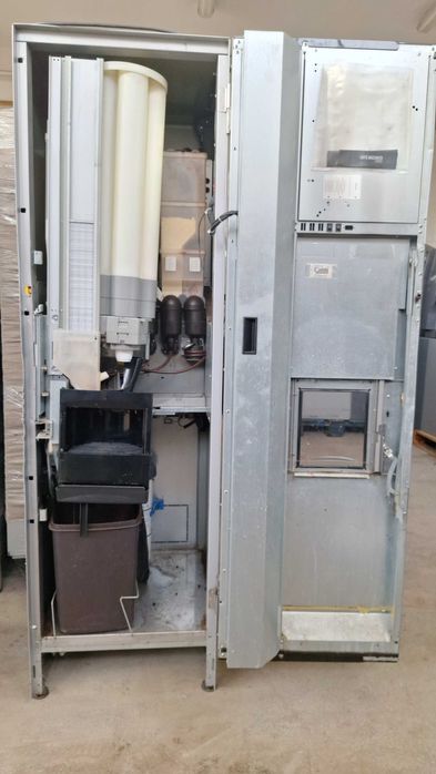 Вендинг автомат KIKKO MAX Рециклиран