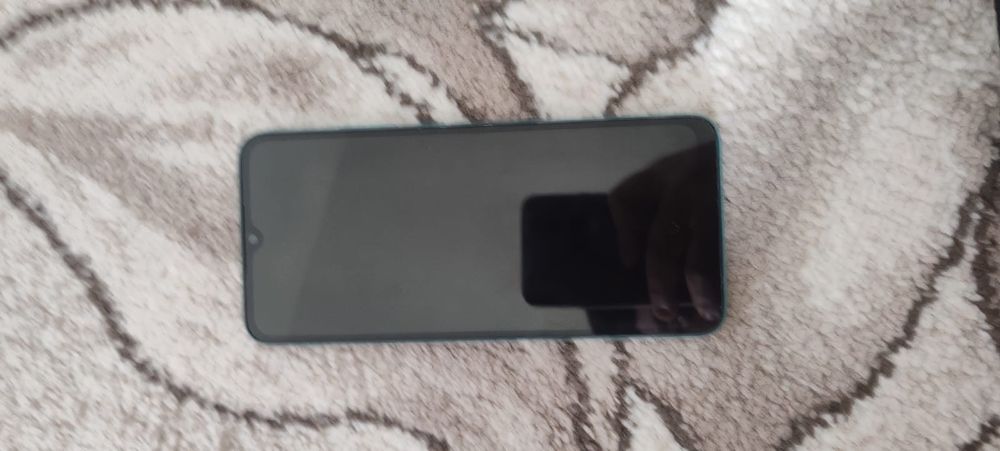 Продам телефон poco C40