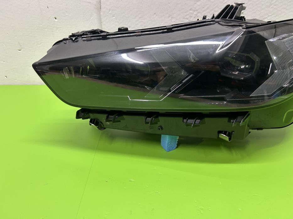 Far faruri Bmw X5 G05 X6 G06 lci full led adaptiv shadow line stanga