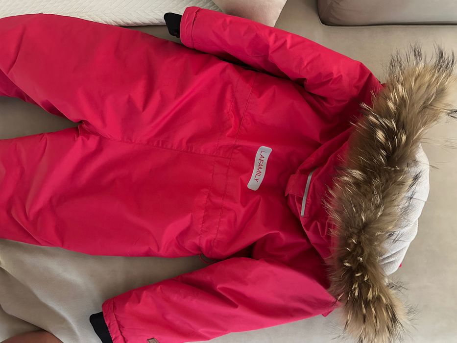 Зимний комбинезон для девочки