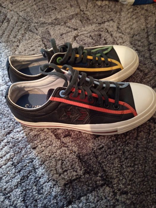 Teniși converse piele mărimea 41 originali în 2 culori ediție limitată