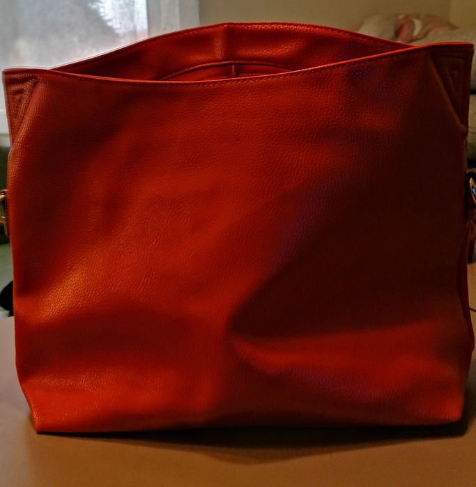 НОВА дамска чанта