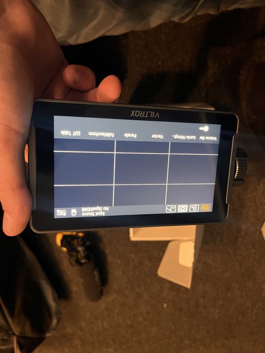 Viltrox dc 550 touchscreen