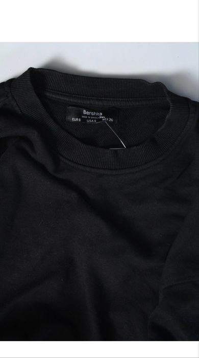 Дамска  кропната блуза Bershka S