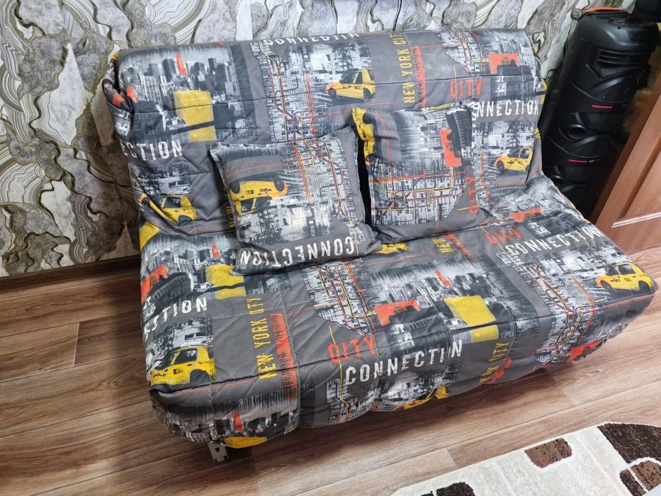 Продам диванчик