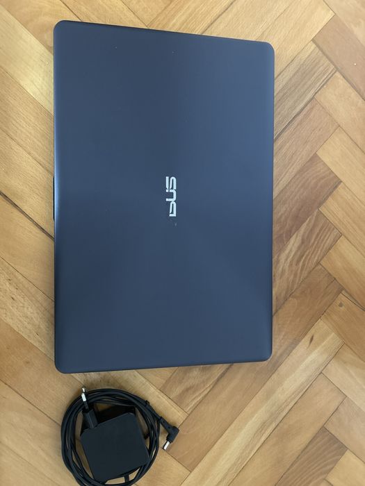 laptop asus X542UAR