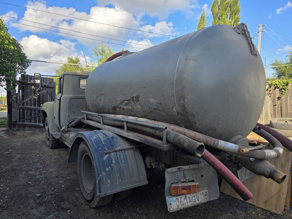 Продам ассенизатор зил 130
