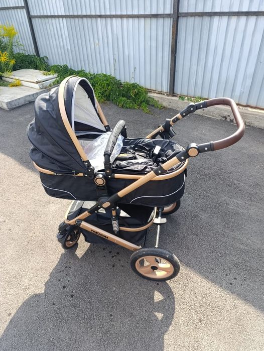 Продаю детскую коляску,манеж,шезлонг