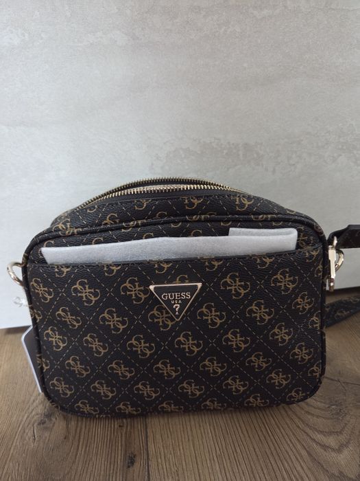 Дамска чанта guess