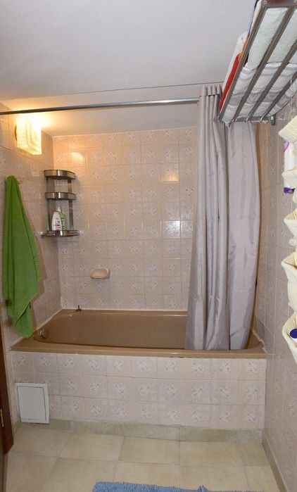 Дава се под наем Тристаен апартамент в София, Център - 80 кв.м за 957.27 € - Снимка #10