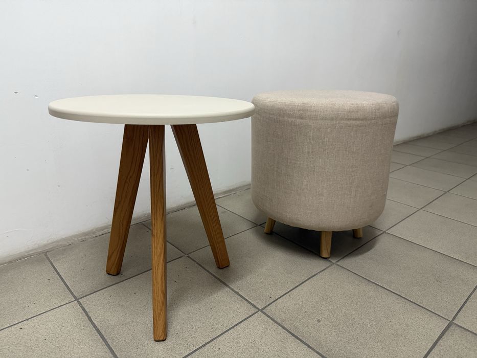 Продается столик с пуфиком