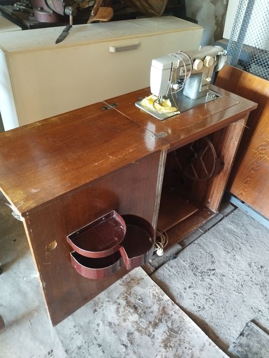 Швейная машина чайка