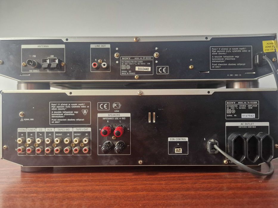 Tunerul FM/AM RDS Sony ST-SE300