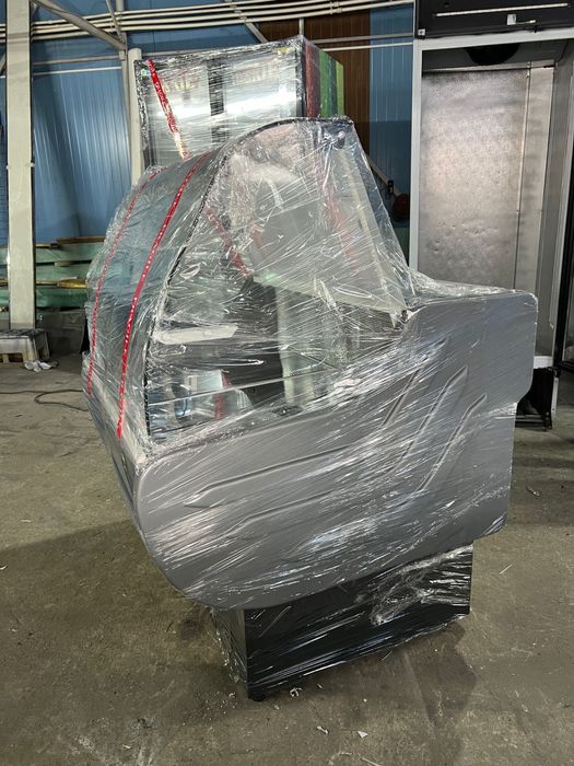 Vitrină frigorifica Pentru Mezeluri/Carne, Profesionala