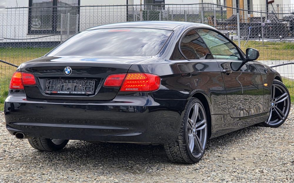 BMW 320 D Coupe.
