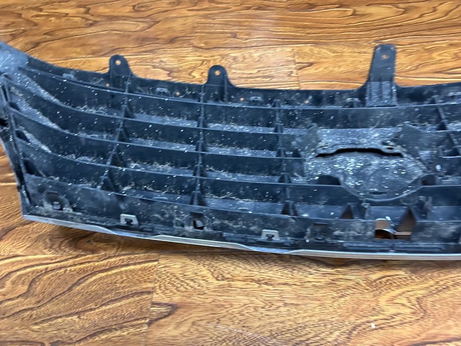 Решетка радиатора 570 оригинал