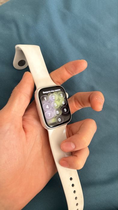 Apple Watch Series 8 Размер: 45 мм