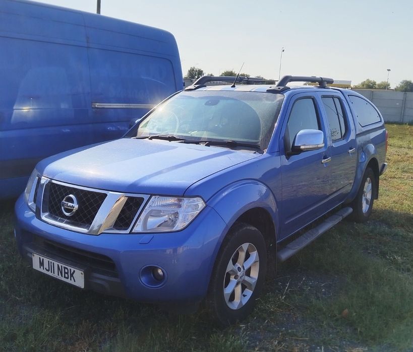 Aripa stanga/dreapta Nissan Navara an 2005-2015