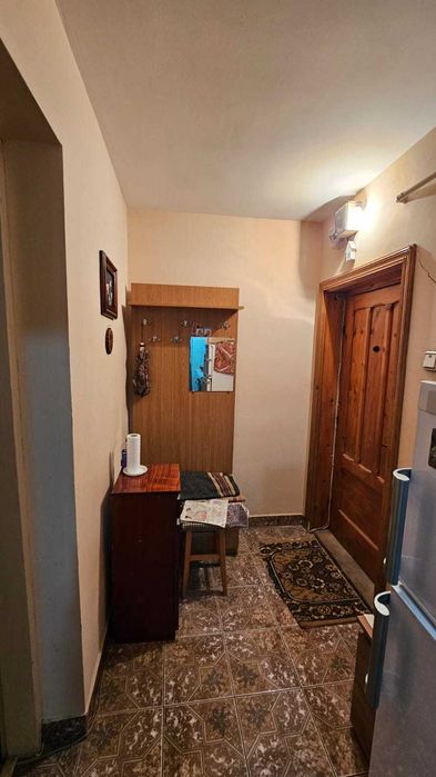 Apartament 2 camere de vanzare Pacani (zona Deal)