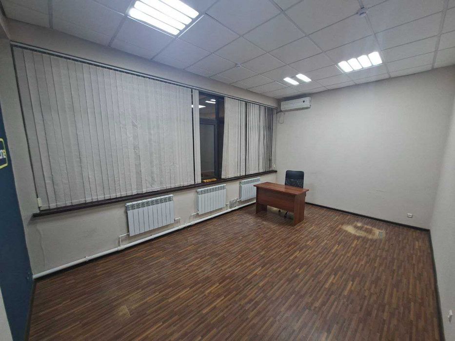 Аренда офиса рядом с улицей Seou (улица Зухур Полвон, ). 391 м²