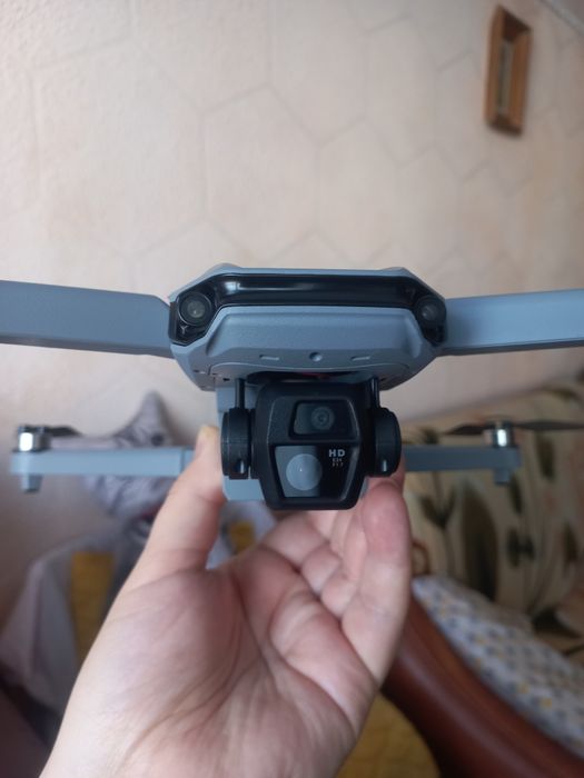 Drona cu touch-screen