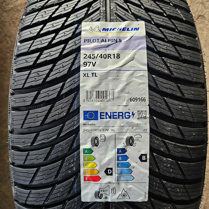 2 Нови зимни гуми 245/40R18 Michelin Pilot Alpin 5 XL 97V DOT2025
