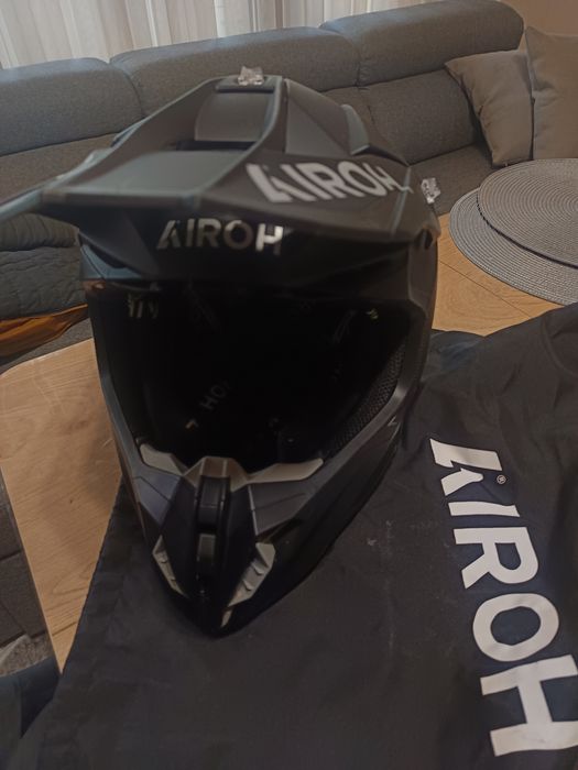 Каска Airoh Twist 3 ХЛ XL