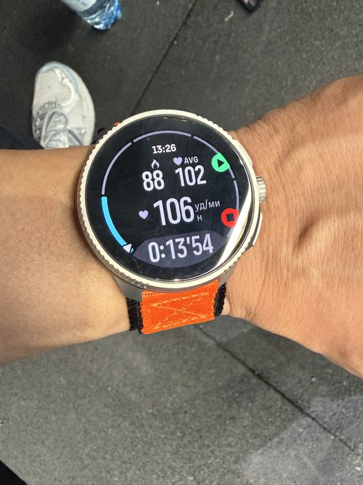 Продам suunto race titan