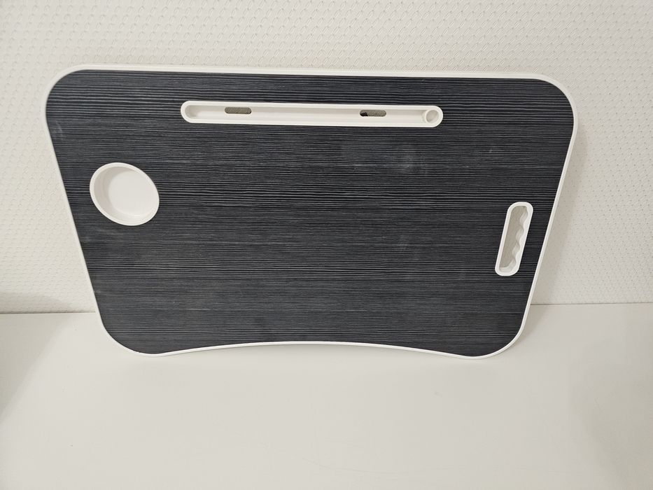 Стол для ноутбука