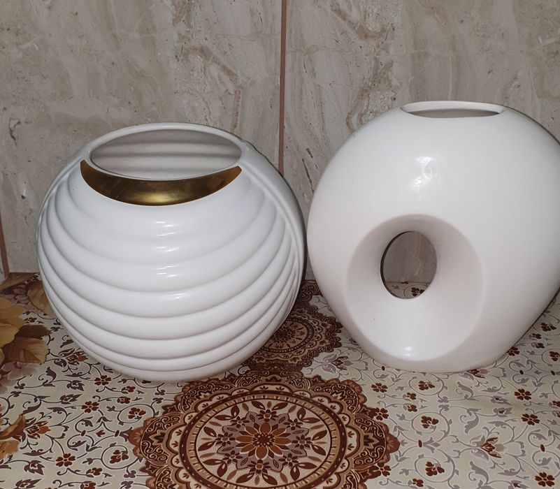 Vaze din porțelan/ceramică