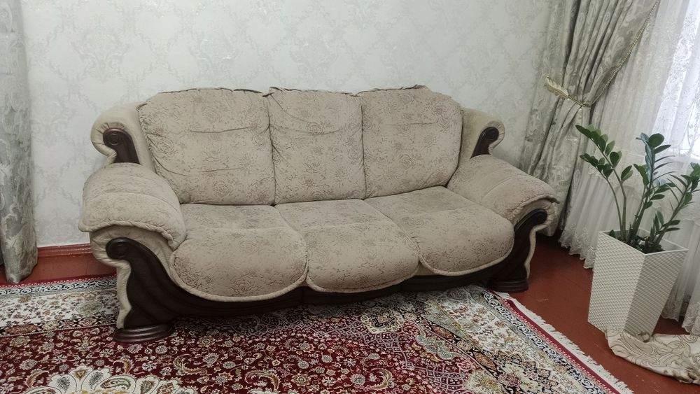 Диван тройка продам