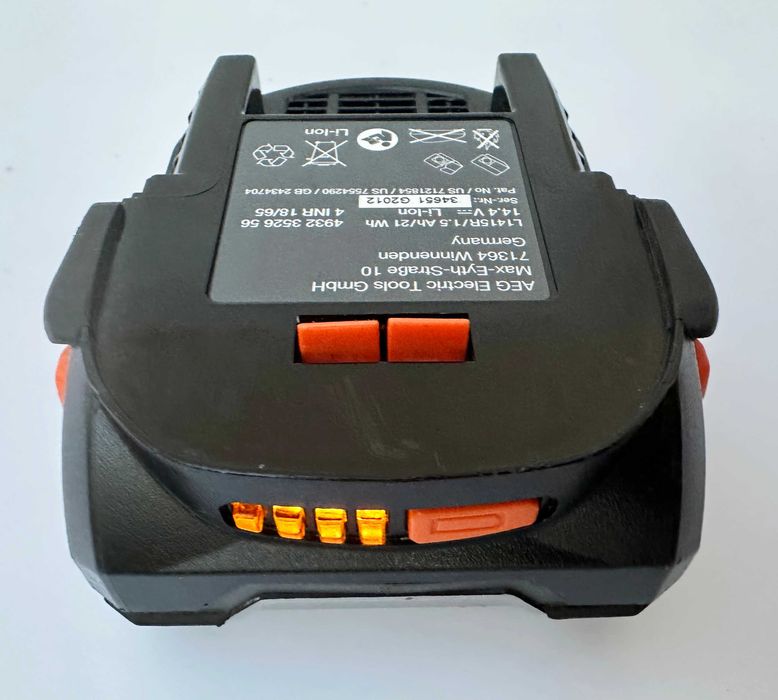 AEG L1415R -Акумулаторна литиево-йонна батерия 14.4V 1.5Ah с индикатор