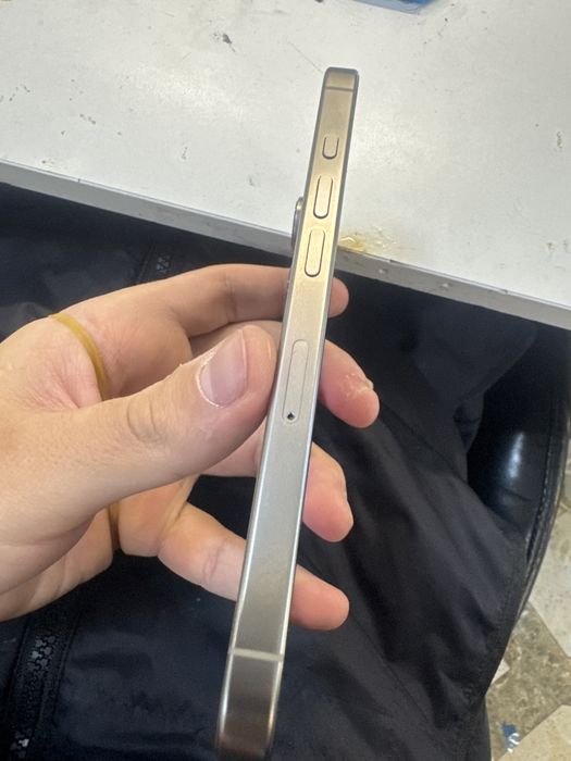 iphone 16 pro с гарантией