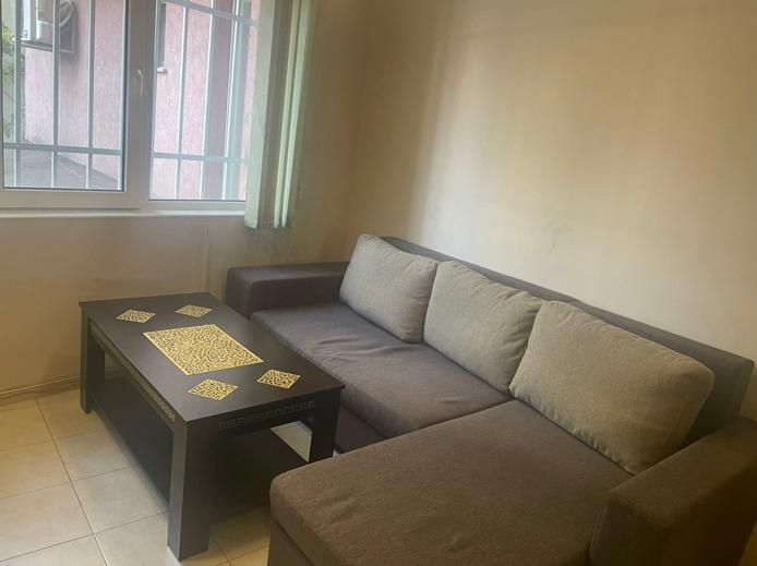 Дава се под наем Едностаен апартамент в Пловдив, Център - 20 кв.м за 210 € - Снимка #1