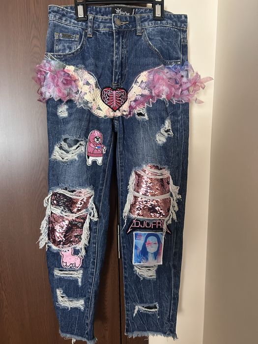 Романтичен бунт с характер дънки Djofra