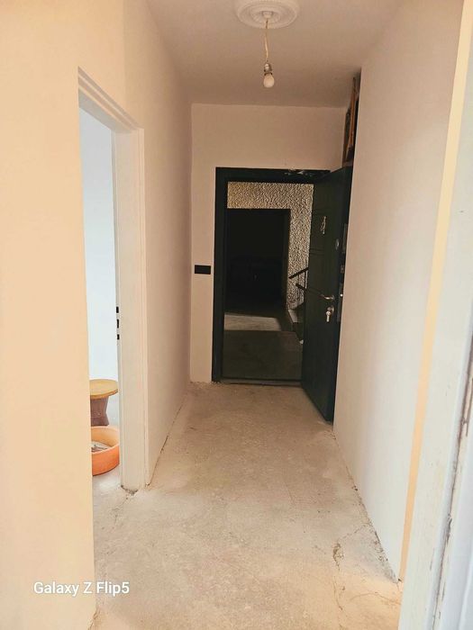 Продава се Тристаен апартамент в Казанлък - 86 кв.м за 712 €/кв.м - Снимка #3