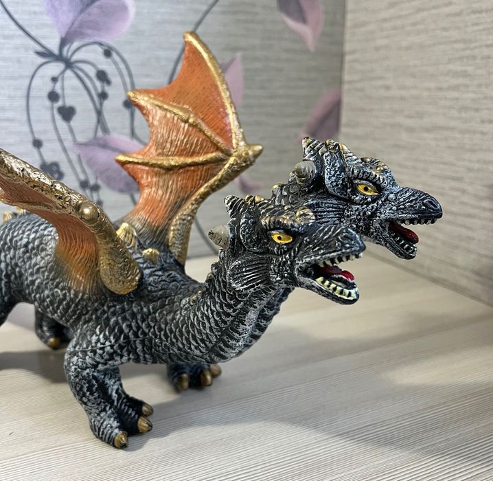 Игрушка Змей Горыныч