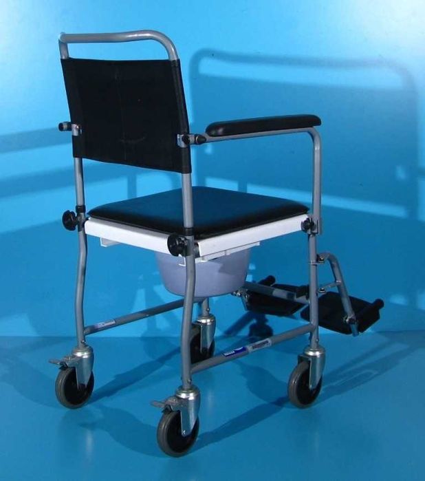 Scaun handicap cu wc si roti  (toaleta) handicap - garantie 12 luni