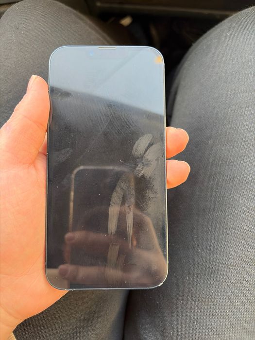 Продам Айфон 14.