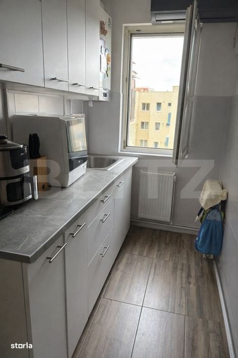 Apartament 3 camere, 56 mp, zona Dambu