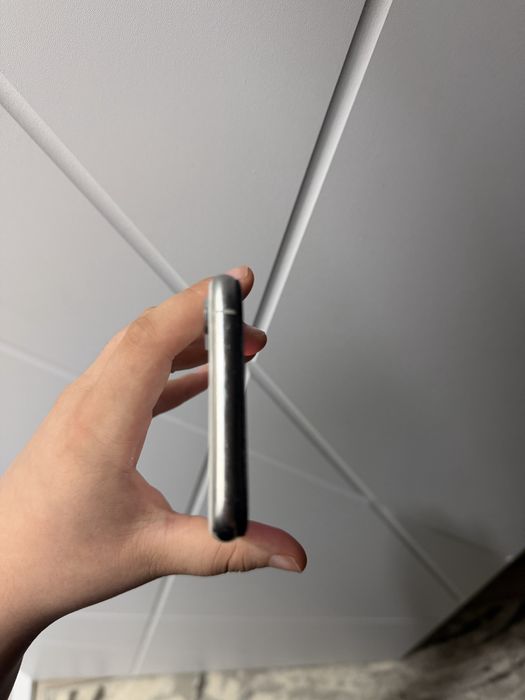 IPhone XS emkost 100 64gb